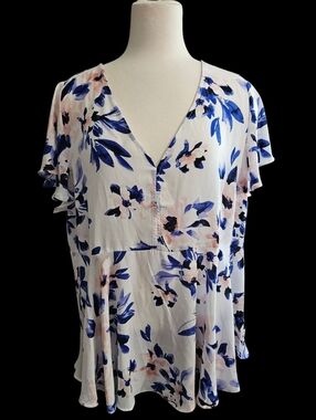 Torrid White Floral Flutter Sleeve Blouse with Blue & Blush Print, Babydoll, 2X